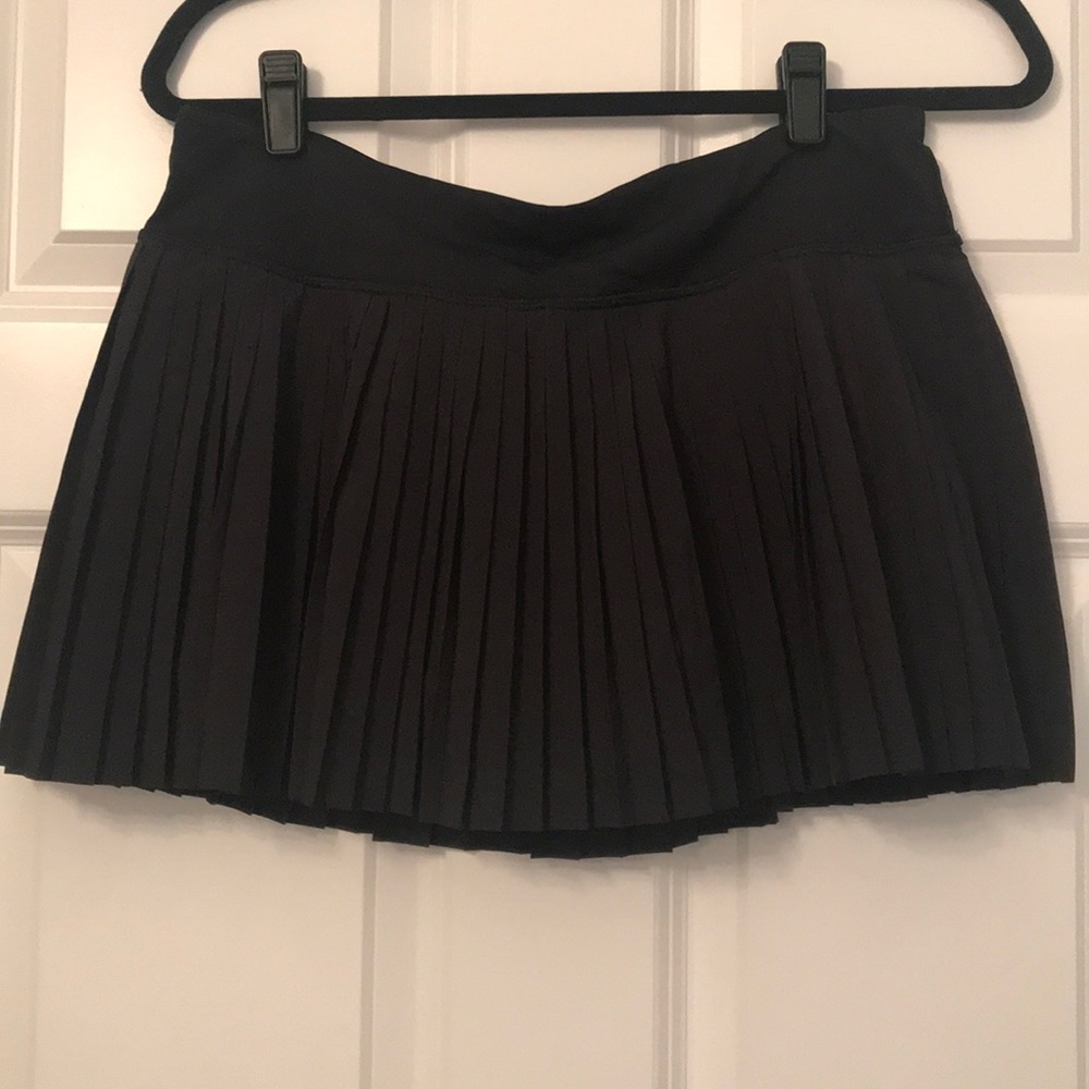Lululemon pleated skirt